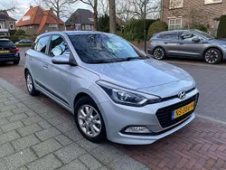 Zilver Gebruikt 2017 Hyundai i20 GO! Hatchback | € 13.500 (Eerlijke prijs)