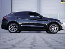 Zwart Gebruikt 2018 Alfa Romeo Stelvio Super SUV | € 33.400 (Eerlijke prijs)