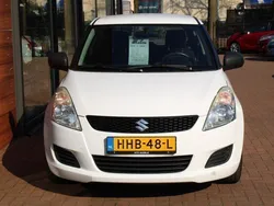 Wit Gebruikt 2011 Suzuki Swift Hatchback | € 3.950 (Eerlijke prijs)