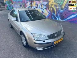 Beige Gebruikt 2005 Ford Mondeo Futura Hatchback | € 1.295 (Goede deal)