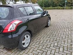 Zwart Gebruikt 2016 Suzuki Swift Hatchback | € 7.350 (Eerlijke prijs)