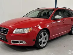 Rood Gebruikt 2010 Volvo V70 R-Design Stationwagen | € 12.945 (Eerlijke prijs)