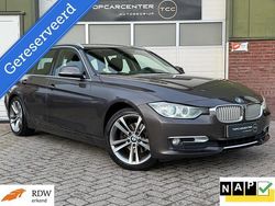 Bruin Gebruikt 2013 BMW 320 Executive Stationwagen | € 6.699 (Goede deal)