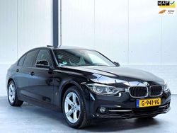 Zwart, metallic lak Gebruikt 2018 BMW 330e Executive Sedan | € 18.950 (Super prijs)