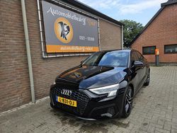 Zwart Gebruikt 2021 Audi A3 Business Sedan | € 23.445 (Eerlijke prijs)