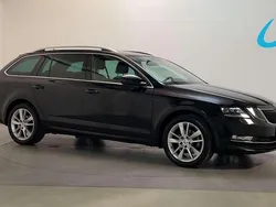 Zwart Gebruikt 2020 Skoda Octavia Business Line Stationwagen | € 13.250 (Eerlijke prijs)