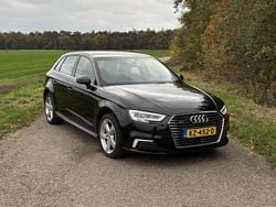 Zwart Gebruikt 2016 Audi A3 Hatchback | € 15.995 (Eerlijke prijs)