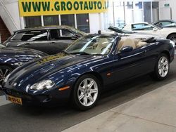 Blauw, metallic lak Gebruikt 2000 Jaguar XK8 Cabriolet | € 9.944 (Eerlijke prijs)