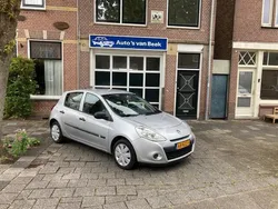 Grijs Gebruikt 2010 Renault Clio R.S. Hatchback | € 2.750 (Eerlijke prijs)