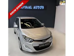 Grijs Gebruikt 2012 Hyundai i20 Hatchback | € 7.499 (Iets duurder)