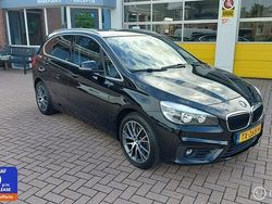 Zwart Gebruikt 2016 BMW 218 Luxury Line Stationwagen | € 11.500 (Eerlijke prijs)