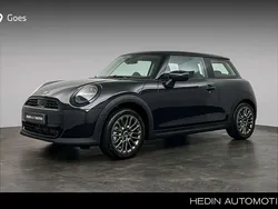 Zwart Nieuw 2025 Mini Cooper Essential Hatchback | € 34.775