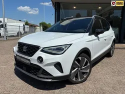 Wit Gebruikt 2022 Seat Arona Business SUV | € 21.995 (Eerlijke prijs)