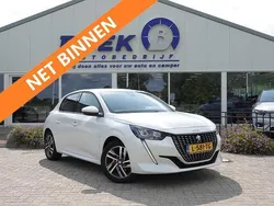Wit Gebruikt 2021 Peugeot 208 Allure Hatchback | € 15.895 (Eerlijke prijs)