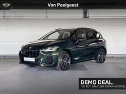 Sanremo grun metallic (c4e) (groen metallic) Gebruikt 2025 BMW 225 Active Tourer Comfort Edition MPV | € 46.900 (Eerlijke prijs)