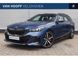 Blauw Gebruikt 2025 BMW 550e M Sport Stationwagen | € 93.950 (Eerlijke prijs)