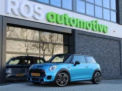 Blauw, metallic lak Gebruikt 2015 Mini John Cooper Works Chili Hatchback | € 16.450 (Super prijs)