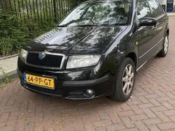 Zwart Gebruikt 2004 Skoda Fabia Elegance Hatchback | € 1.275 (Eerlijke prijs)