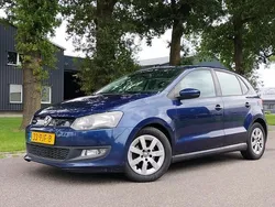 Blauw Gebruikt 2011 VW Polo Comfortline Hatchback | € 2.999 (Goede deal)