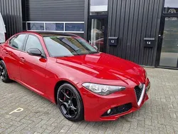 Rood Gebruikt 2017 Alfa Romeo Giulia Business Sedan | € 11.999 (Eerlijke prijs)