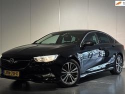 Zwart Gebruikt 2018 Opel Insignia OPC Hatchback | € 19.950 (Eerlijke prijs)