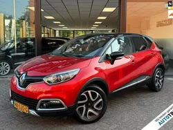 Rood, metallic lak Gebruikt 2015 Renault Captur SUV | € 8.240 (Eerlijke prijs)