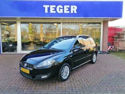 Zwart Gebruikt 2008 Fiat Croma Dynamic Hatchback | € 7.900