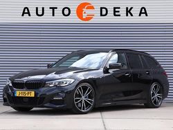 Zwart Gebruikt 2020 BMW 330 Executive Stationwagen | € 31.950 (Eerlijke prijs)