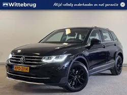 Zwart Gebruikt 2021 VW Tiguan Elegance SUV | € 29.925 (Eerlijke prijs)