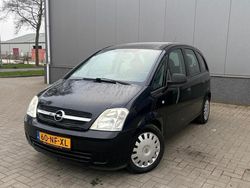 Zwart Gebruikt 2003 Opel Meriva Essentia MPV | € 1.750 (Eerlijke prijs)