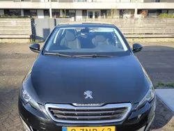Zwart Gebruikt 2015 Peugeot 308 Allure Hatchback | € 8.500 (Eerlijke prijs)