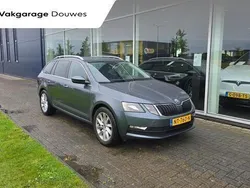 Grijs Gebruikt 2017 Skoda Octavia Business Line Stationwagen | € 16.950 (Eerlijke prijs)