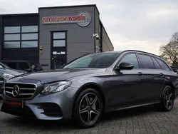 Grijs, metallic lak Gebruikt 2020 Mercedes E300 Business Stationwagen | € 29.995 (Duur)