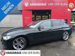 Zwart Gebruikt 2016 BMW 330e Executive Sedan | € 16.950 (Eerlijke prijs)