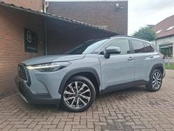 Grijs Gebruikt 2023 Toyota Corolla Cross Premium SUV | € 32.840 (Eerlijke prijs)