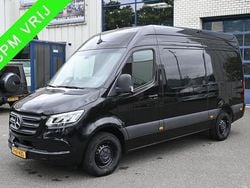 Zwart Gebruikt 2024 Mercedes Sprinter Van | € 50.950