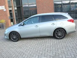 Grijs Gebruikt 2013 Toyota Auris Touring Sports Stationwagen | € 8.950 (Goede deal)