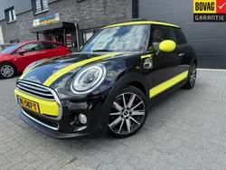 Zwart Gebruikt 2018 Mini Cooper Chili Hatchback | € 17.950 (Iets duurder)