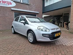 Grijs, metallic lak Gebruikt 2011 Fiat Punto Evo Hatchback | € 3.995 (Super prijs)