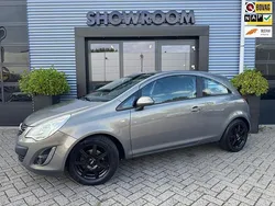 Bruin Gebruikt 2013 Opel Corsa Edition Hatchback | € 4.900 (Eerlijke prijs)