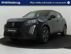 Zwart Gebruikt 2024 Peugeot e-2008 Active SUV | € 25.925 (Goede deal)