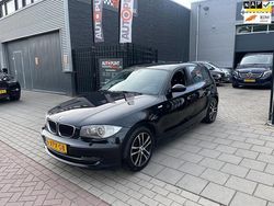 Zwart, metallic lak Gebruikt 2008 BMW 116 Hatchback | € 2.999 (Eerlijke prijs)
