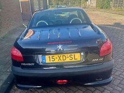 Zwart Gebruikt 2003 Peugeot 206 Cabriolet | € 800 (Goede deal)