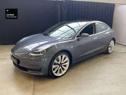 Grijs Gebruikt 2019 Tesla Model 3 Performance Sedan | € 27.700 (Eerlijke prijs)