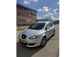 Grijs Gebruikt 2011 Seat Altea XL Copa MPV | € 4.150 (Eerlijke prijs)