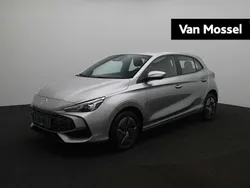 Grijs, metallic lak Nieuw 2025 MG MG3 Hatchback | € 23.679 (Eerlijke prijs)