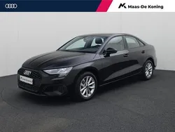 Zwart Gebruikt 2023 Audi A3 Comfort Sedan | € 27.940 (Super prijs)