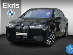 Zwart Gebruikt 2021 BMW iX Executive SUV | € 43.900 (Eerlijke prijs)