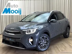 Grijs, metallic lak Gebruikt 2021 Kia Stonic SUV | € 18.950 (Eerlijke prijs)
