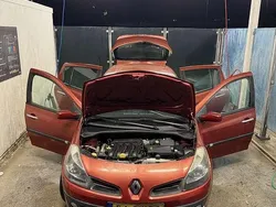 Gebruikt 2006 Renault Clio II Campus Sedan | € 2.500 (Iets duurder)